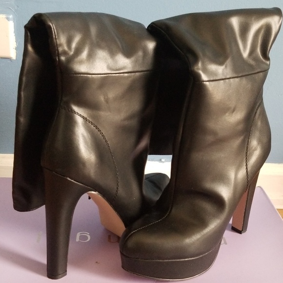 Madden Girl boots - Picture 3 of 5